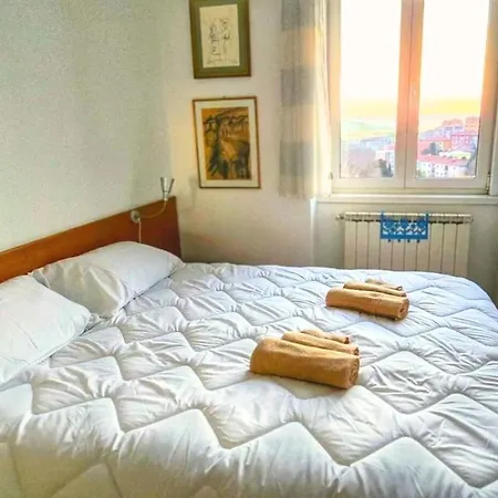 Lägenhet Comfort & Space With Parking Near Center Trieste